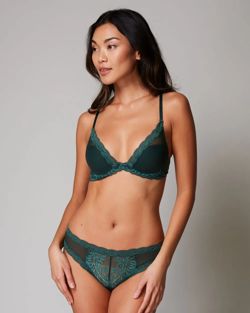Feathers Contour Plunge Bra